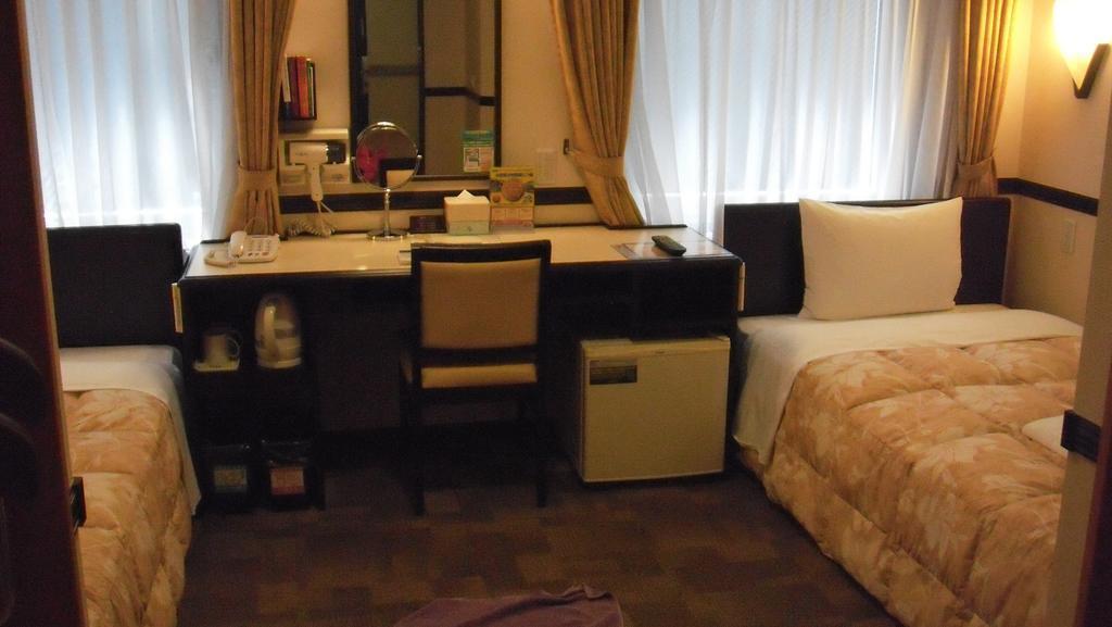 Toyoko Inn Chiba Shin Kamagaya Ekimae Exterior foto
